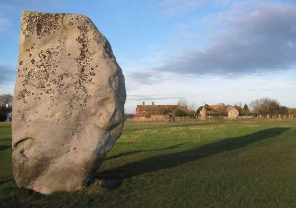 Avebury_stone_7.jpg