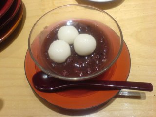 Rice Balls in Red Bean Sauce