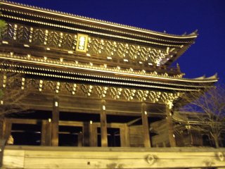 a_golden_temple.jpg