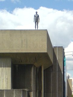 Anthony Gormley - Rooftop Statues