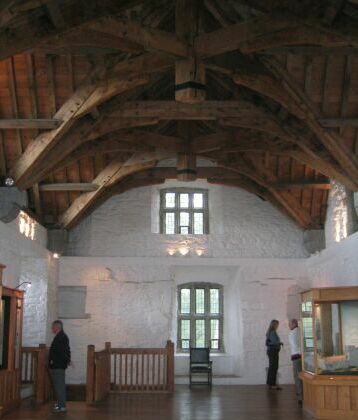 Donegal_Castle_Ceiling.jpg